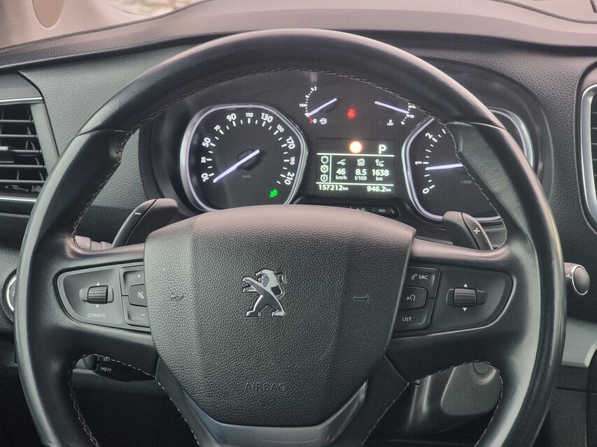 Peugeot Traveller