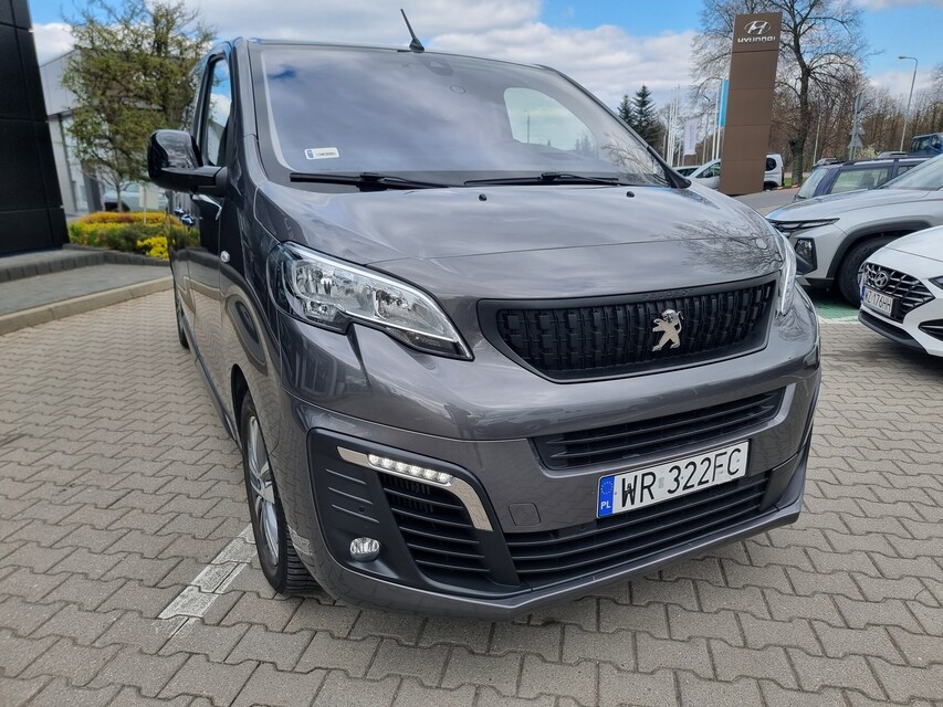 Peugeot Traveller