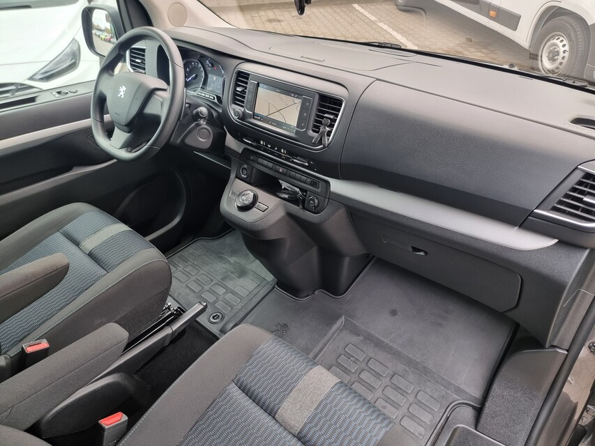 Peugeot Traveller