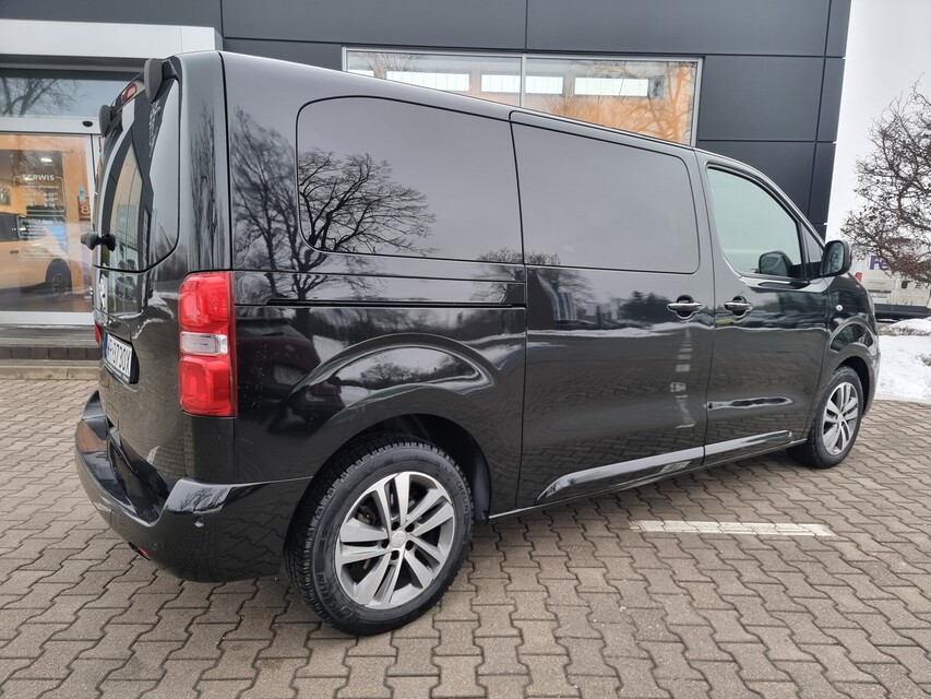 Peugeot Traveller