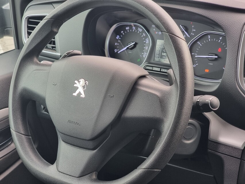 Peugeot Traveller