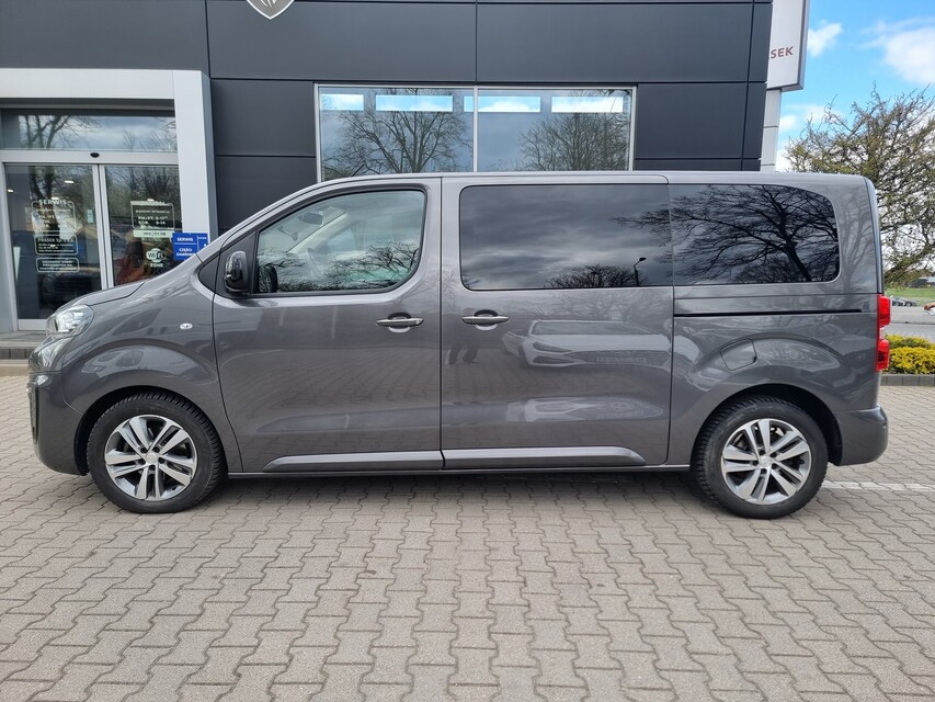 Peugeot Traveller